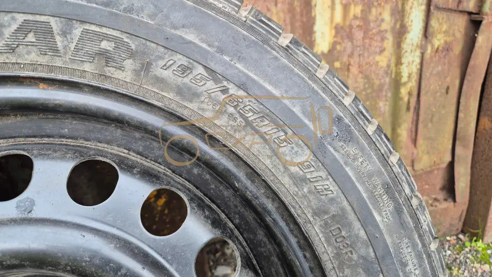 Mercedes-Benz E-Class W124 R15 Rims