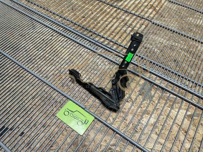 Mercedes-Benz E-Class W124 Sunroof Lifting Angle