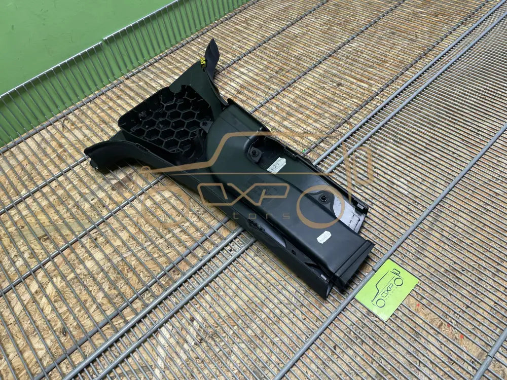 Mercedes-Benz E-Class W211 B pillar duct - pillar duct