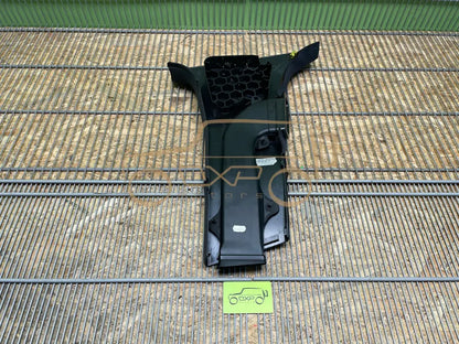 Mercedes-Benz E-Class W211 B pillar duct - pillar duct