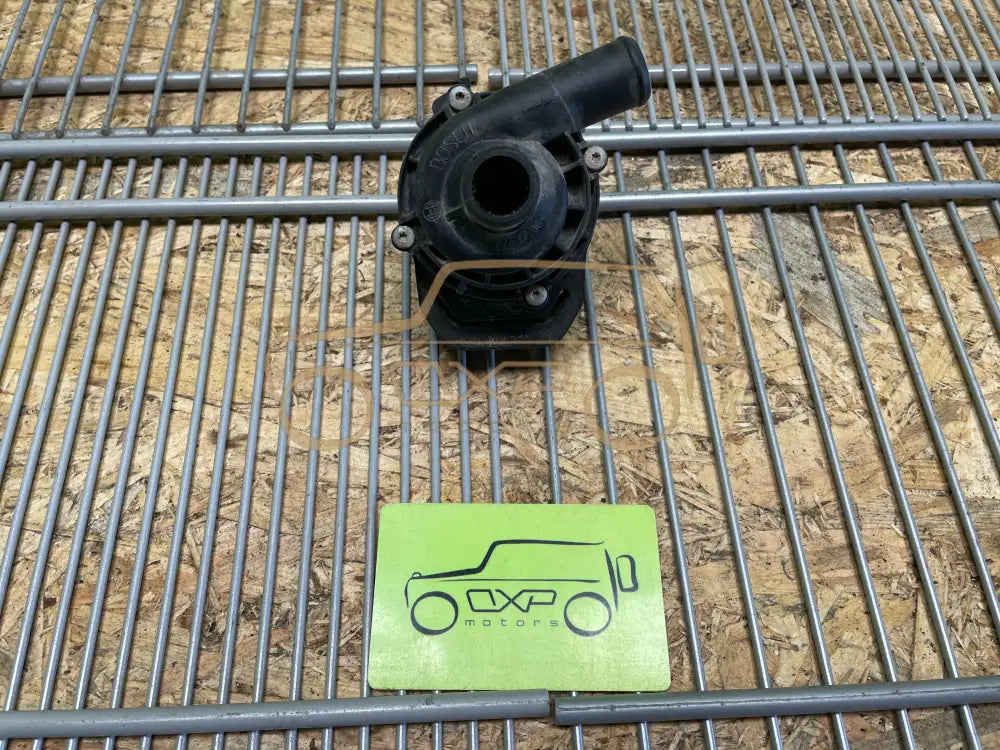 Mercedes-Benz E-Class W211 Circulation Water Pump