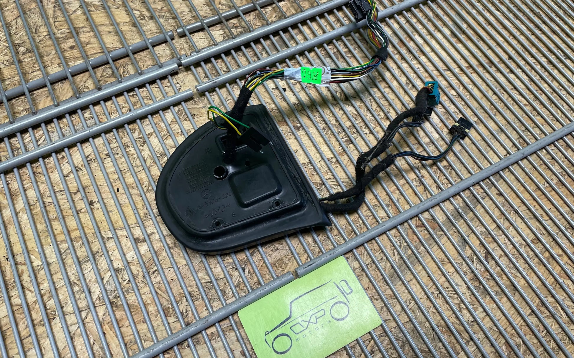 Mercedes-Benz E-Class W211 exteior mirror wiring - exterior mirror