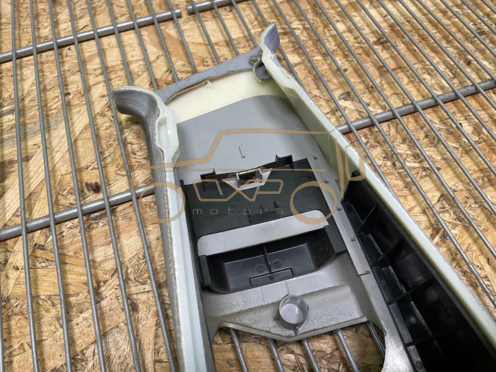 Mercedes-Benz E-Class W211 Left B-pillar trim panel with climate control - trim panel