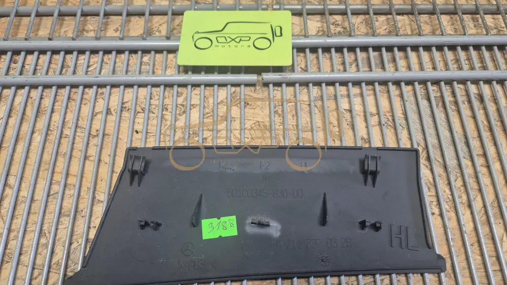 Mercedes-Benz E-Class W211 Plastic Trim Cover Bracket - plastic trim cover