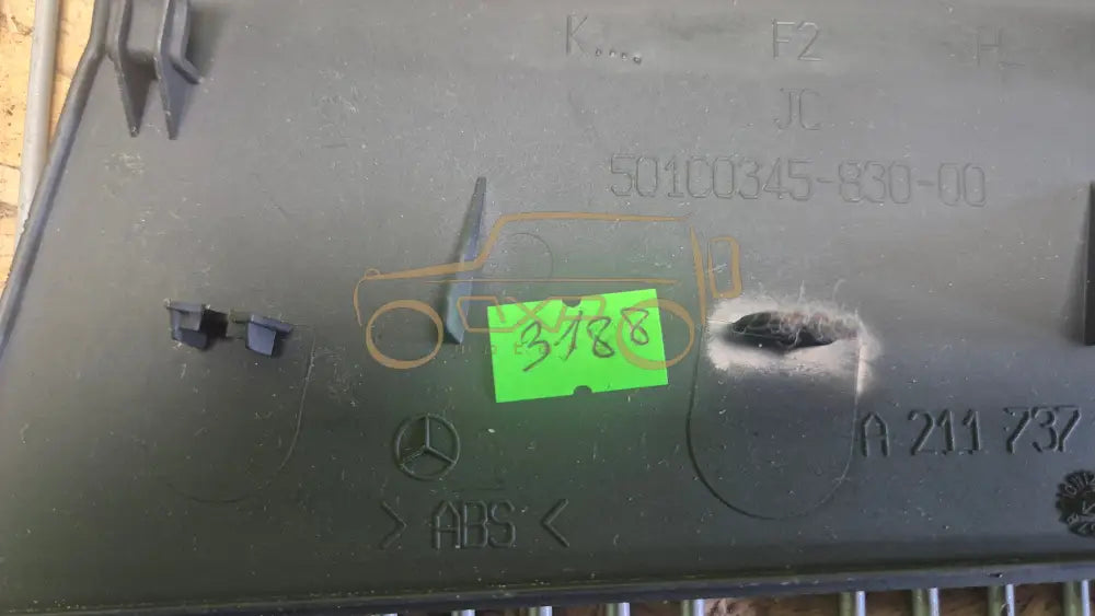 Mercedes-Benz E-Class W211 Plastic Trim Cover Bracket - plastic trim cover