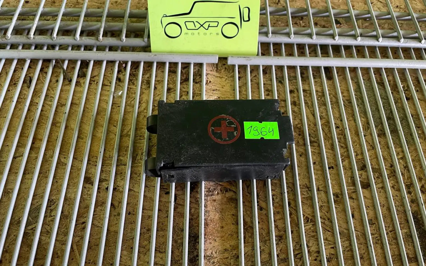 Mercedes-Benz E-Class W211 Plus Cover