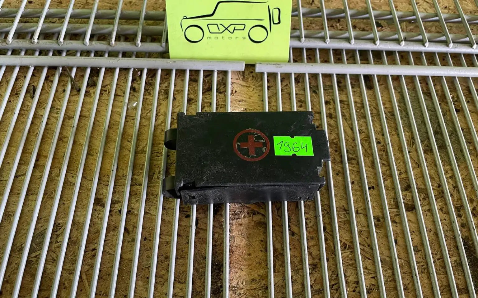 Mercedes-Benz E-Class W211 Plus Cover