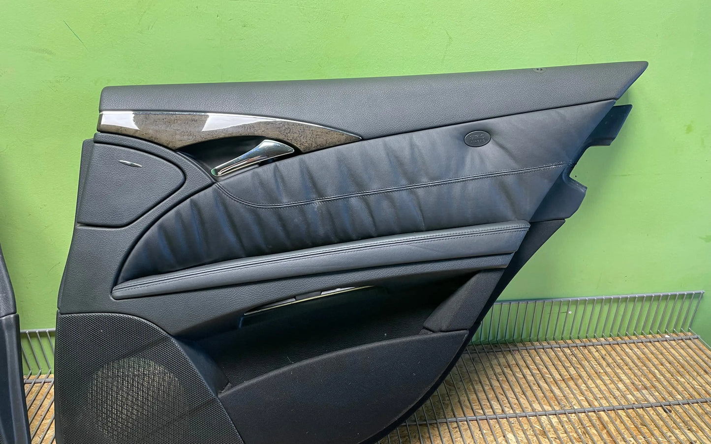 Mercedes-Benz E-Class W211 Rear driver side interior door panel set - interior door panel