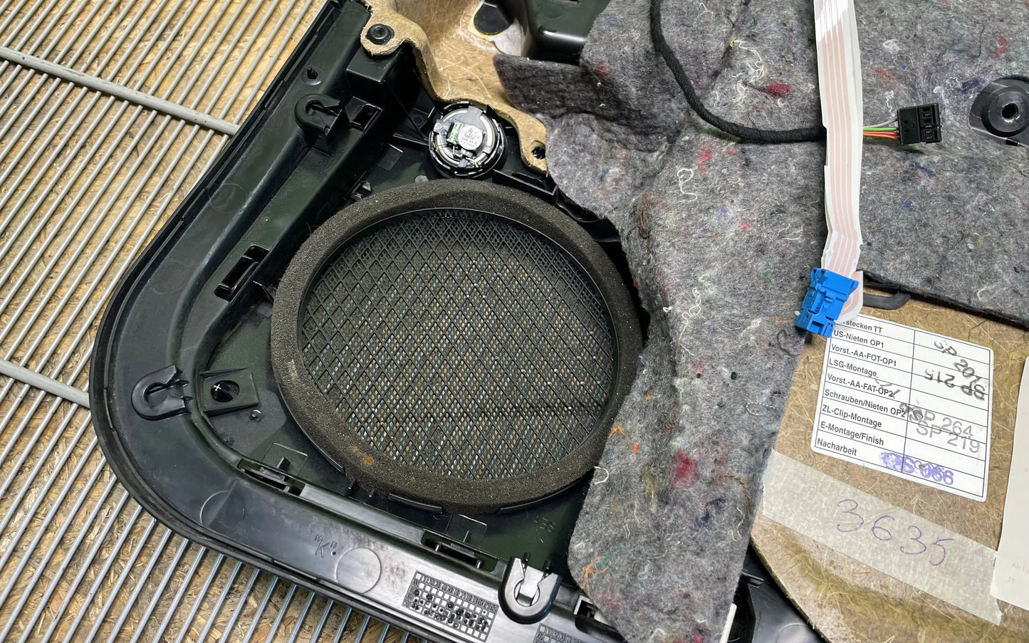 Mercedes-Benz E-Class W211 Rear driver side interior door panel set - interior door panel