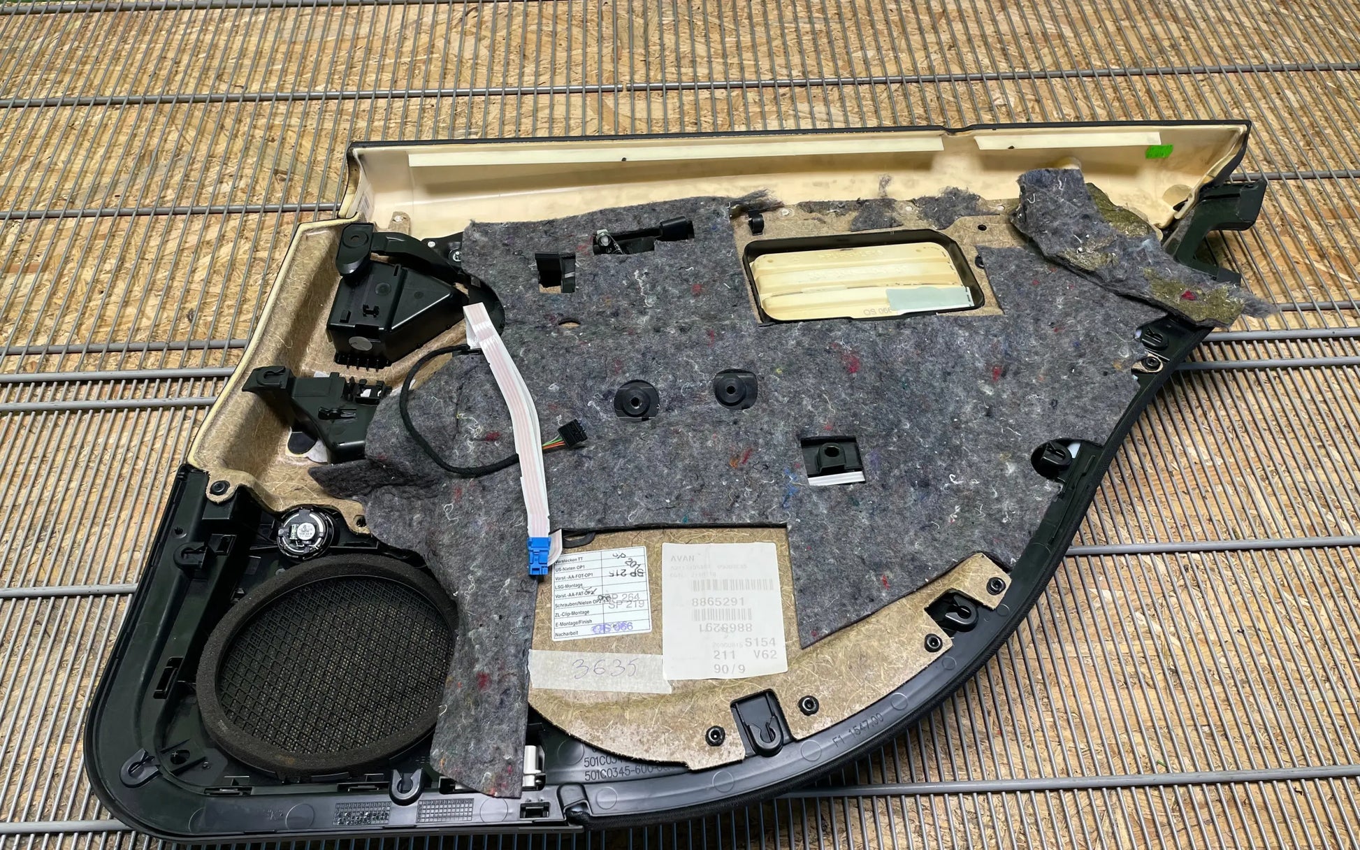 Mercedes-Benz E-Class W211 Rear driver side interior door panel set - interior door panel