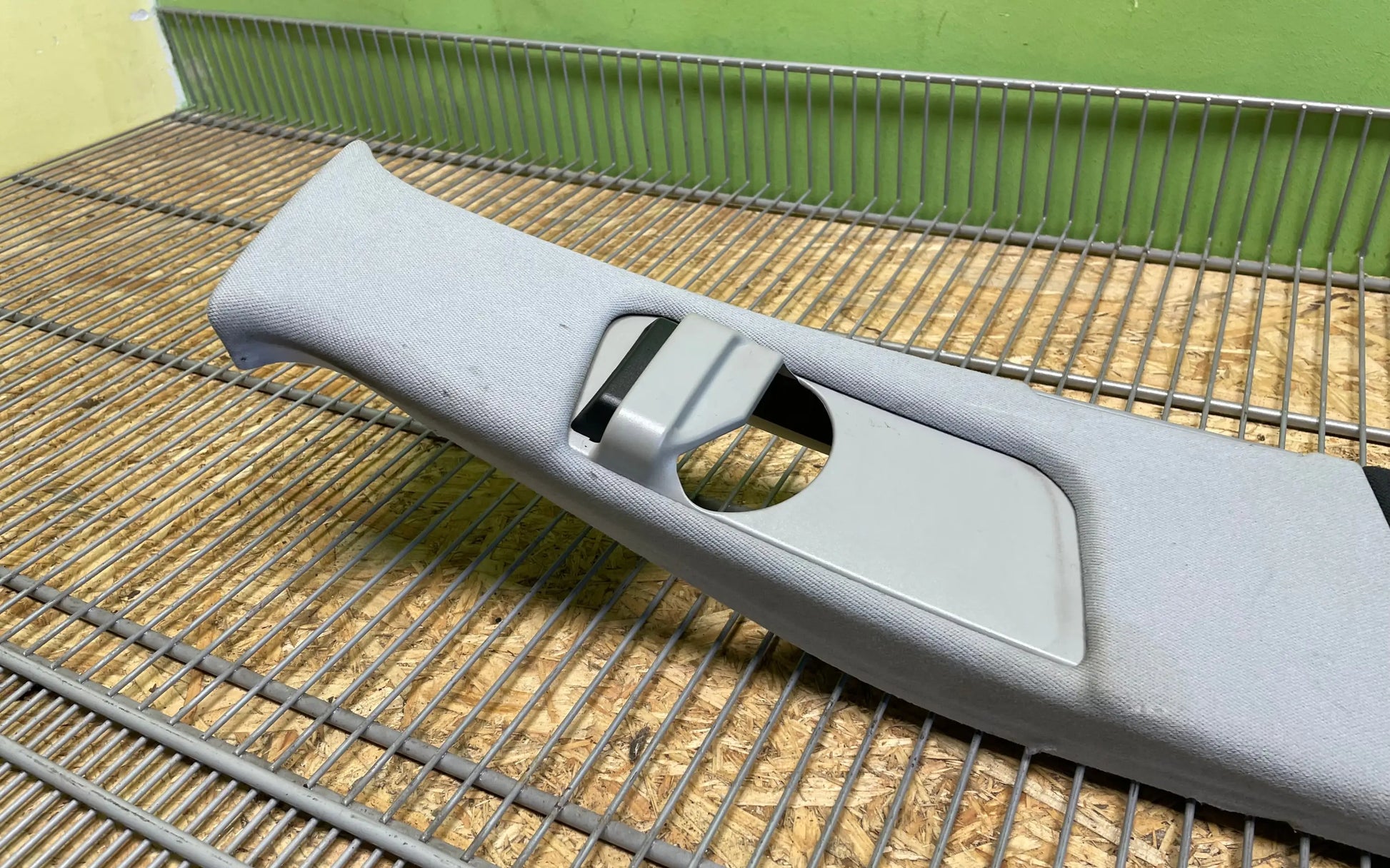 Mercedes-Benz E-Class AMG W211 Right B-Pillar trim - b-pillar trim