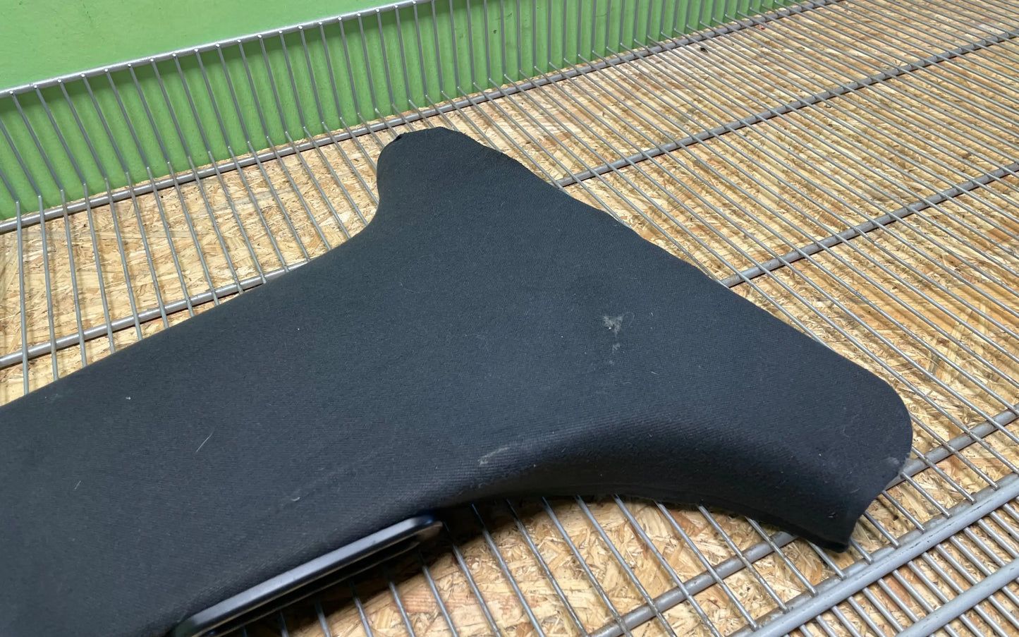 Mercedes-Benz E-Class AMG W211 Right B-Pillar trim - b-pillar trim