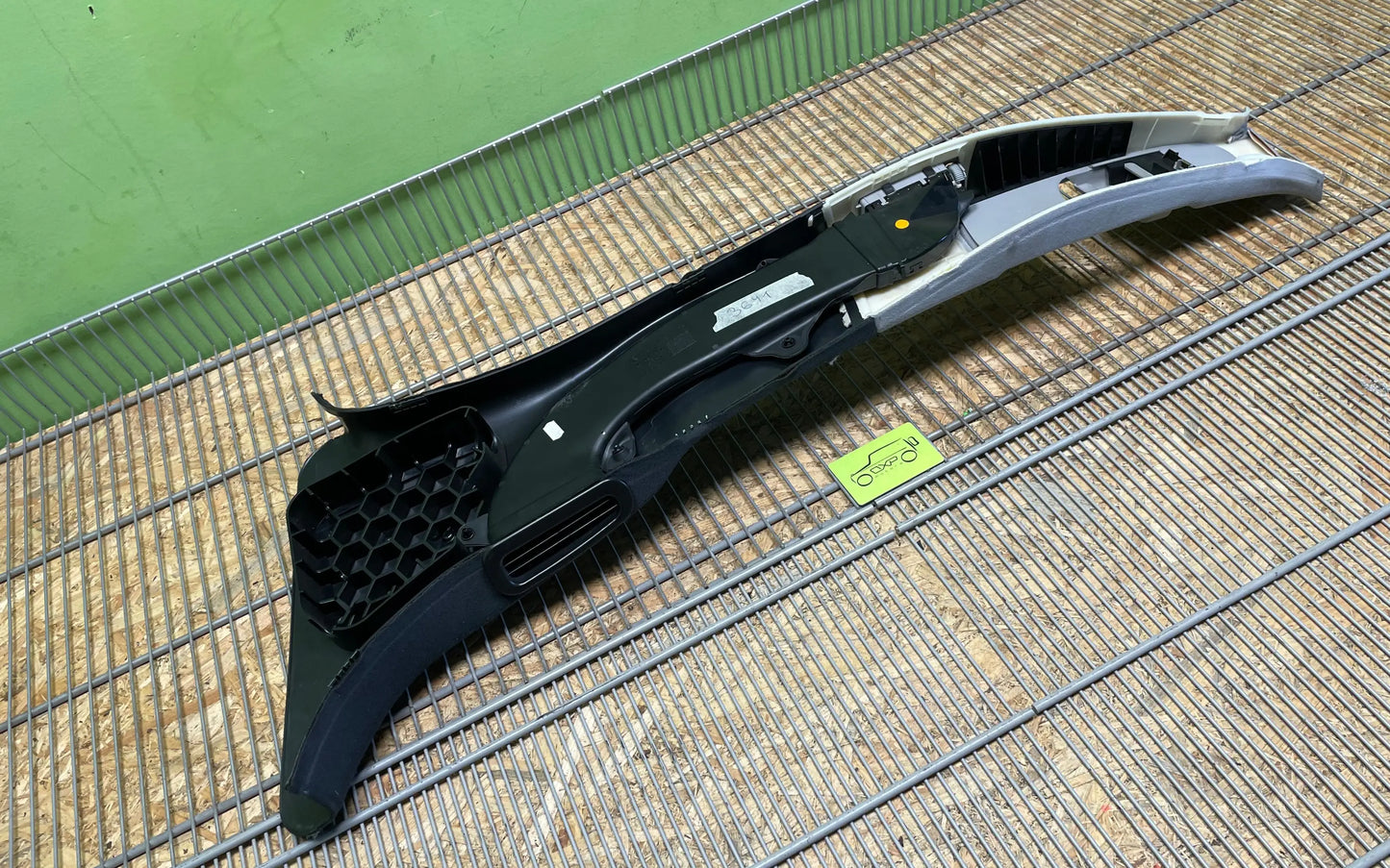 Mercedes-Benz E-Class AMG W211 Right B-Pillar trim - b-pillar trim