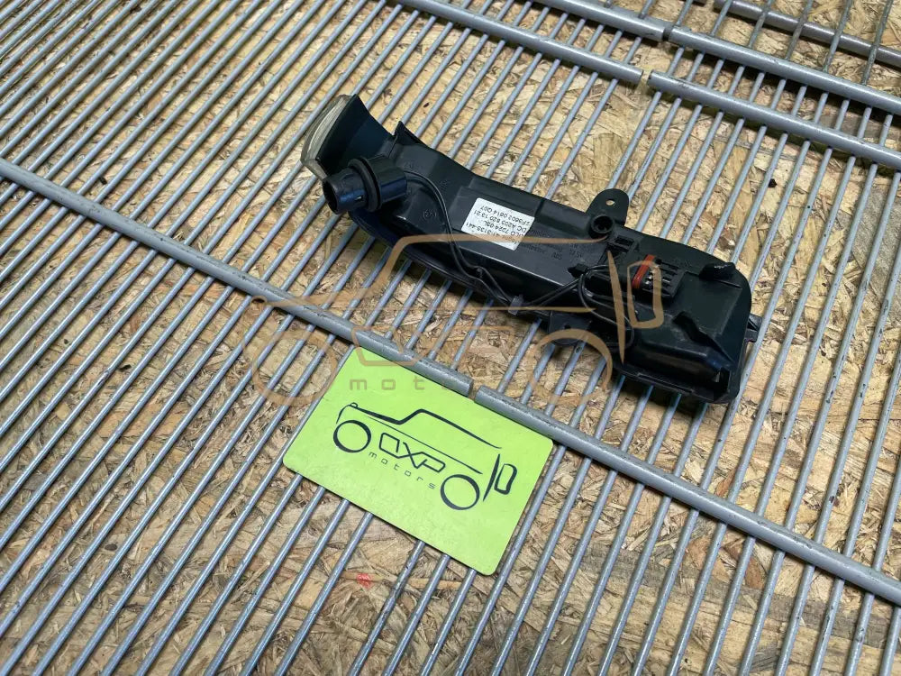 Mercedes-Benz E-Class W211 Side mirror indicator left - side mirror indicator