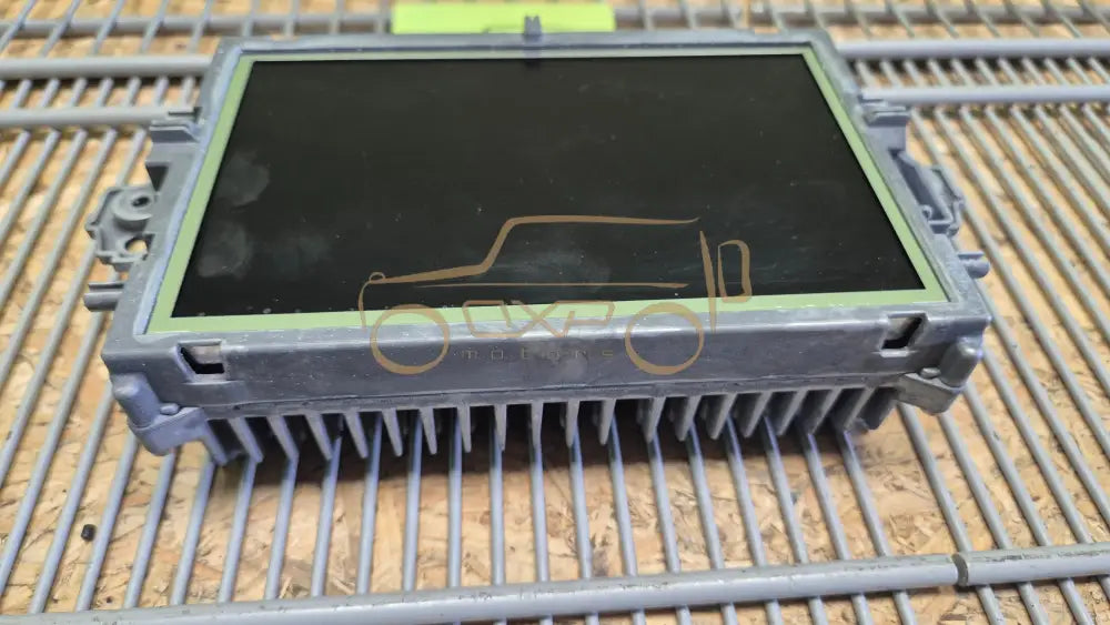 Mercedes-Benz E-Class W212 Comand monitor central display - central display