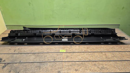 Mercedes-Benz EQC N293 footboard - footboard