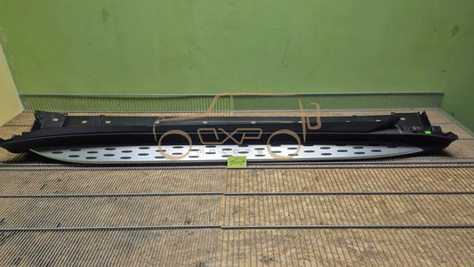 Mercedes-Benz EQC N293 footboard - footboard