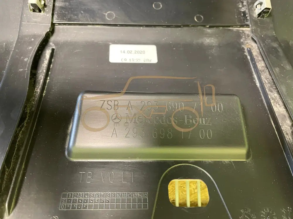 Mercedes-Benz EQC N293 Left running board genuine - running board genuine