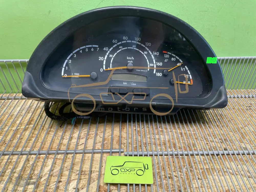 Mercedes-Benz G-Class G270/280CDI 290GDT W461 Instrument Cluster Dash