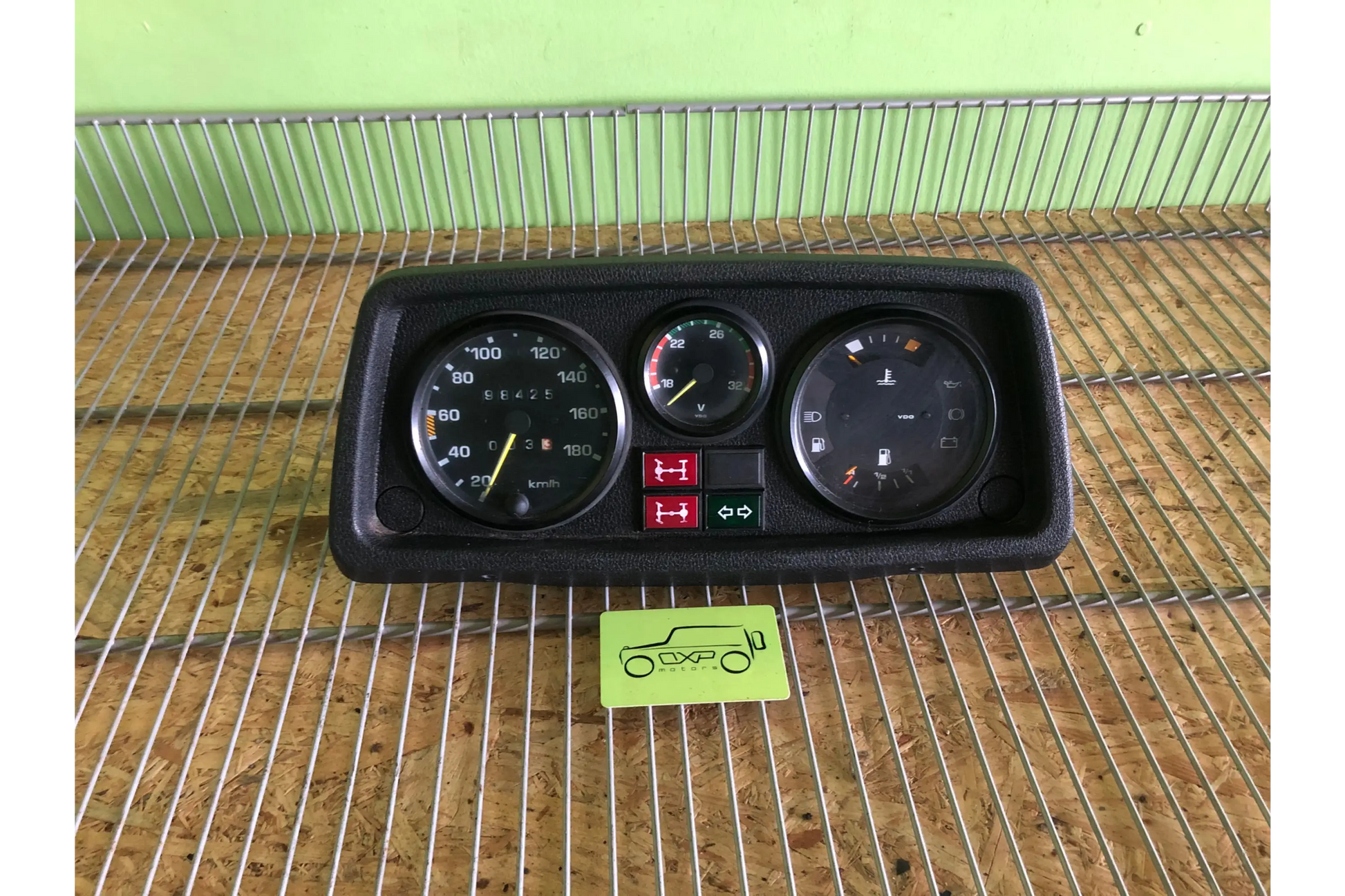Mercedes-Benz G-Class W460/461 G240 24vK Tachometer/Speedometer