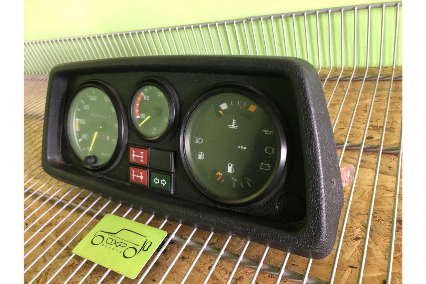 Mercedes-Benz G-Class W460/461 G240 24vK Tachometer/Speedometer
