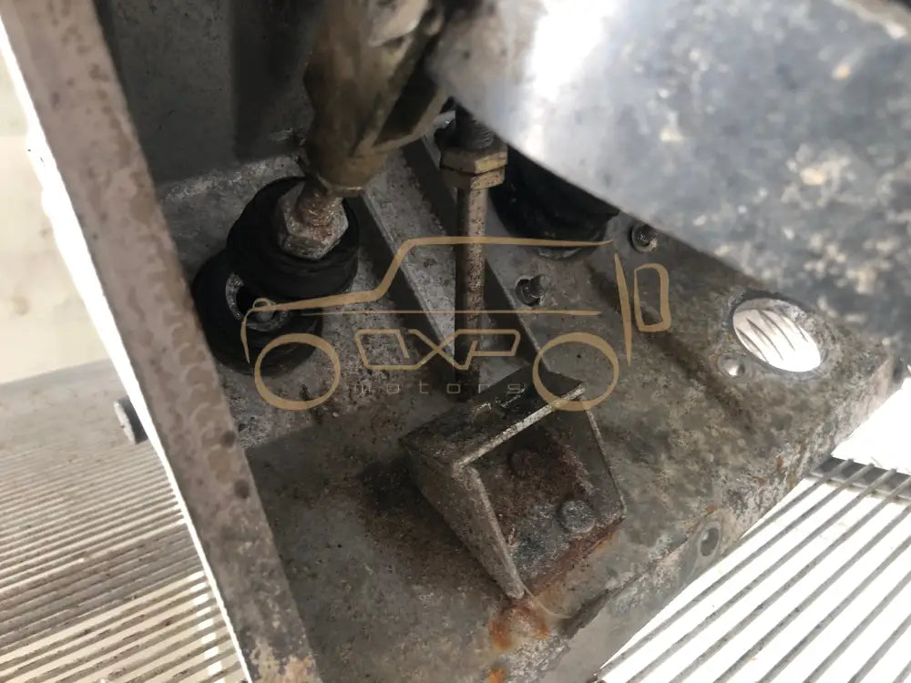 Mercedes-Benz G-Class W460/461 300G 79 Pedal assembly with booster