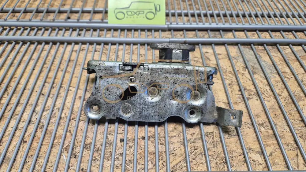 Mercedes-Benz G-Class W460/461 Front Left Door Lock