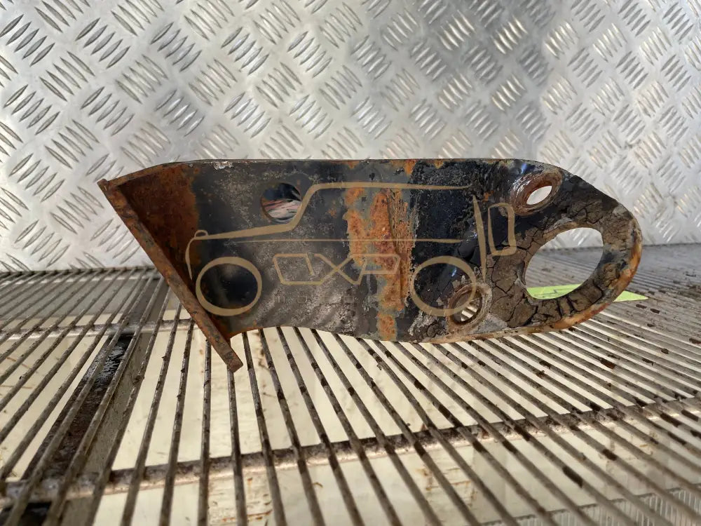 Mercedes-Benz G-Class W460/461 Trailer Coupling