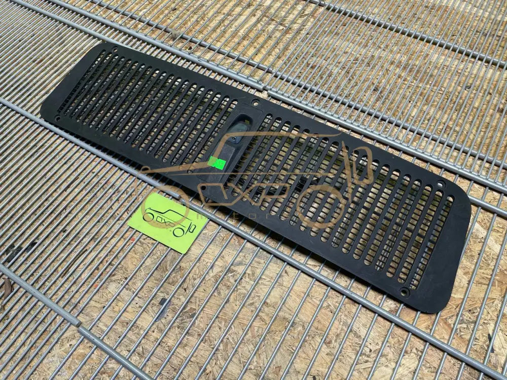 Mercedes-Benz G-Class W460/463 Air Intake Engine Hood
