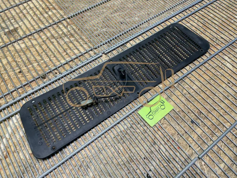 Mercedes-Benz G-Class W460/463 Air Intake Engine Hood