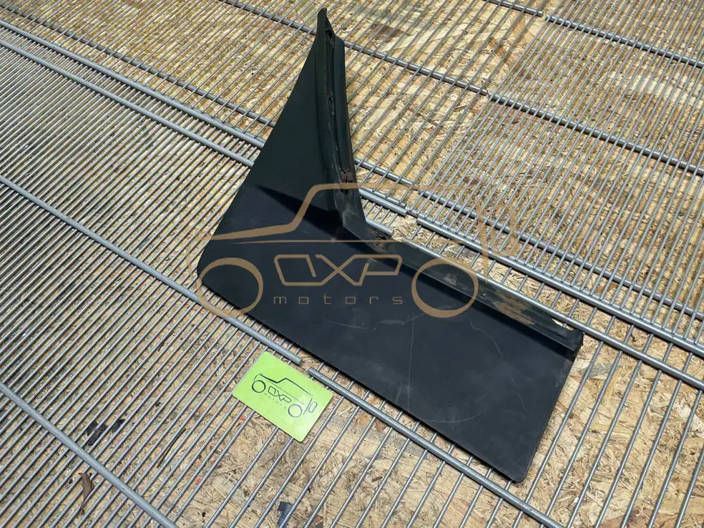 Mercedes-Benz G-Class W460 Front Left Mud Apron
