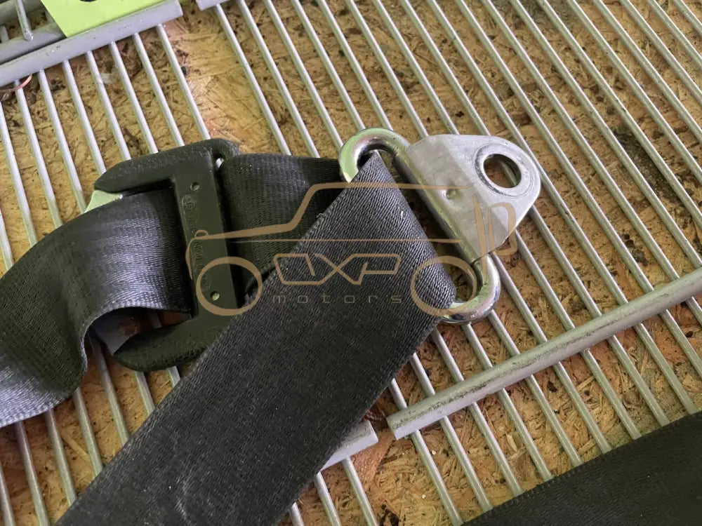 Mercedes-Benz G-Class W460 Front Right Seat Belt