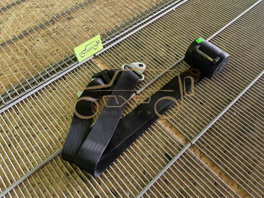 Mercedes-Benz G-Class W460 Front Right Seat Belt