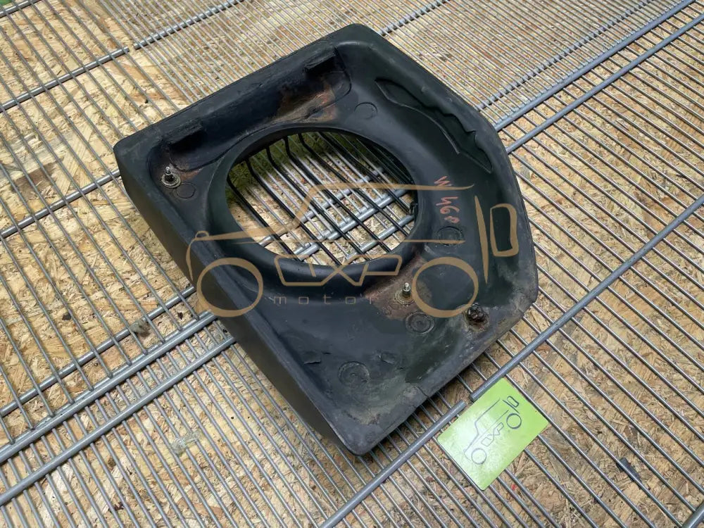 Mercedes-Benz G-Class W460 Right Rubber Headlight Cover with Grill