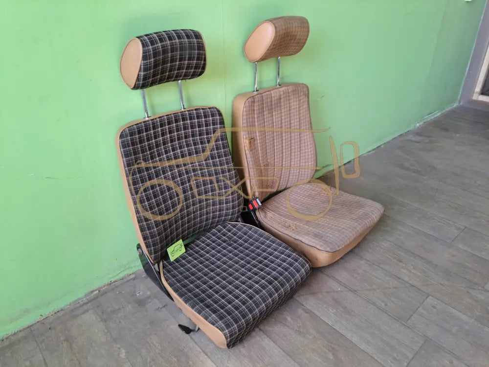 Mercedes-Benz G-Class W460 SWB Seat set