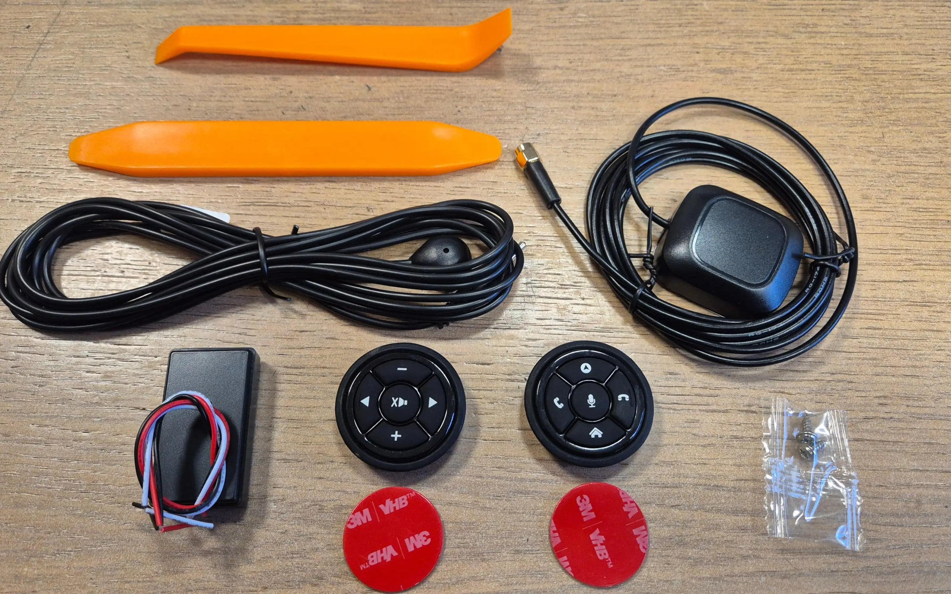 Mercedes-Benz G-Class W460/W461/W463 79-99 Android with bracket - 4GB + 64GB / Front Camera - Android