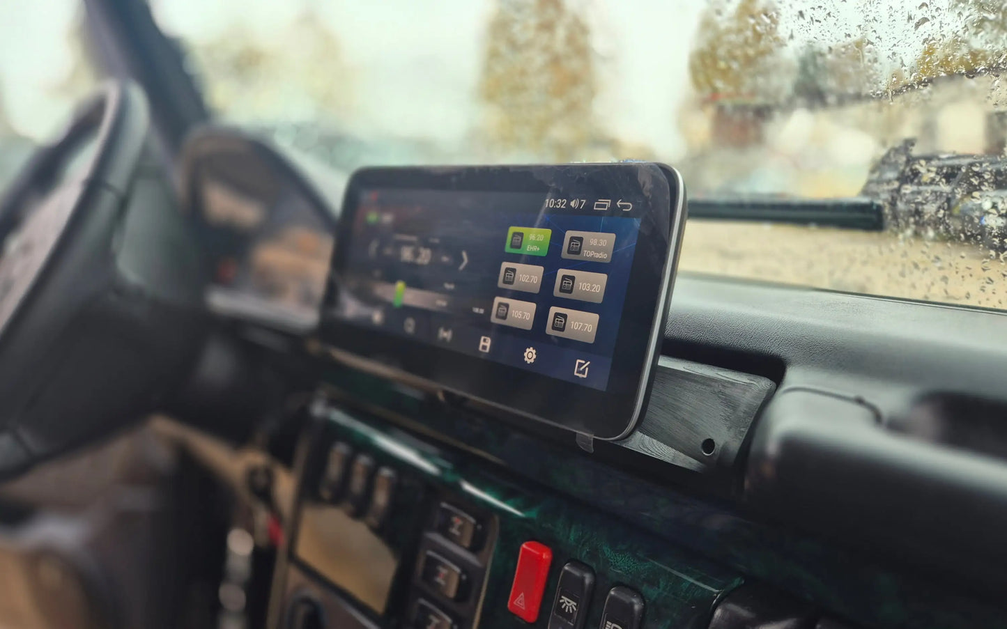 Mercedes-Benz G-Class W460/W461/W463 79-99 Android with bracket - 4GB + 64GB / Front Camera - Android