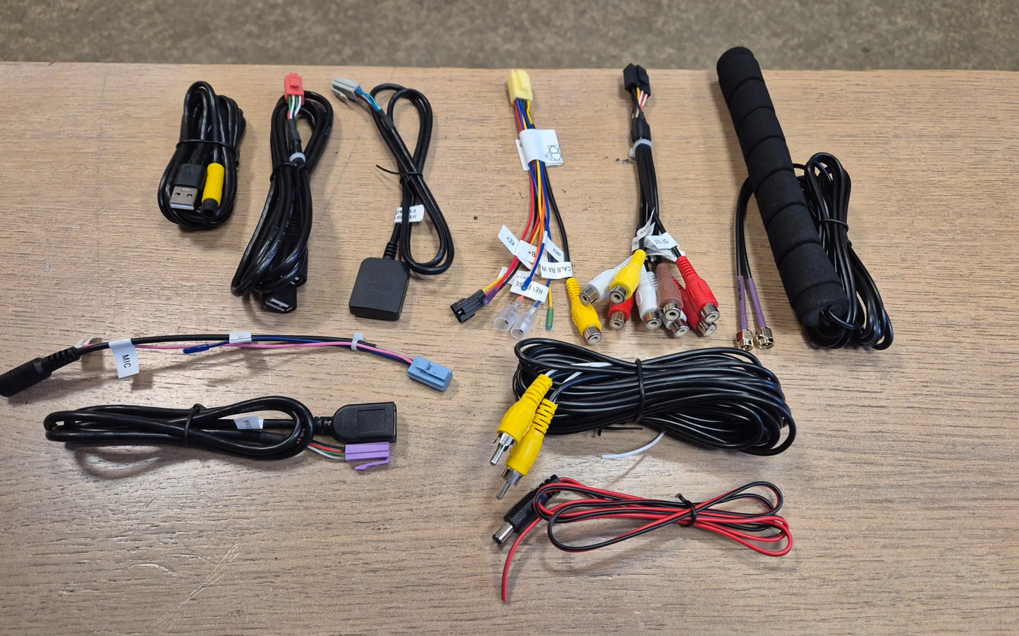 Mercedes-Benz G-Class W460/W461/W463 79-99 Android with bracket - 4GB + 64GB / Front Camera - Android