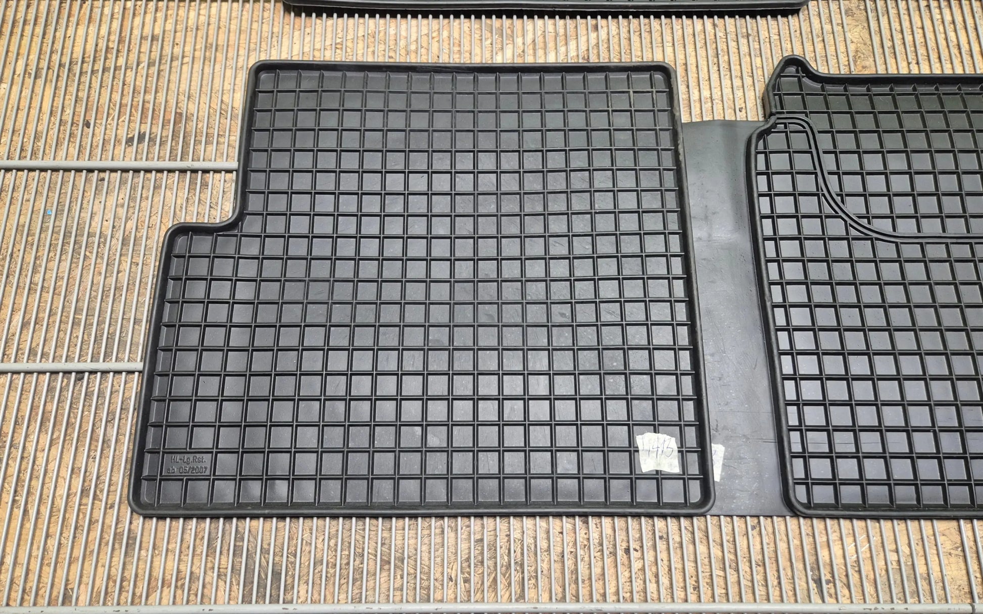 Mercedes-Benz G-Class W463 00-17 Rubber floor mats - floor mats