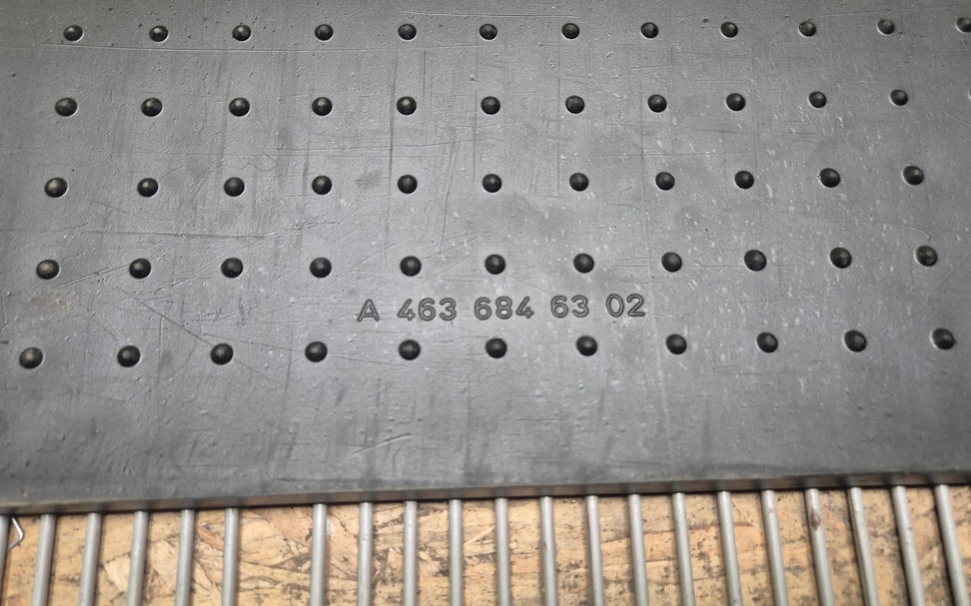 Mercedes-Benz G-Class W463 00-17 Rubber floor mats - floor mats