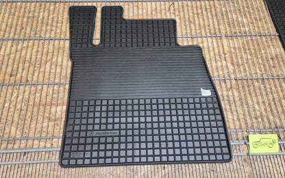Mercedes-Benz G-Class W463 00-17 Rubber floor mats - floor mats
