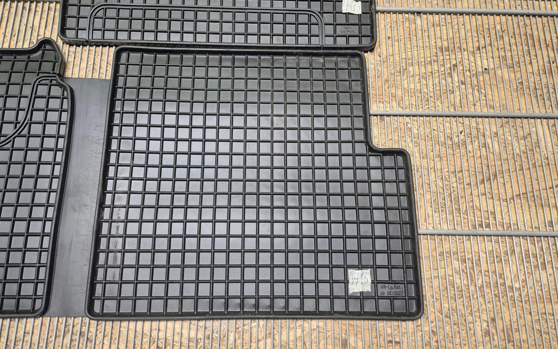 Mercedes-Benz G-Class W463 00-17 Rubber floor mats - floor mats