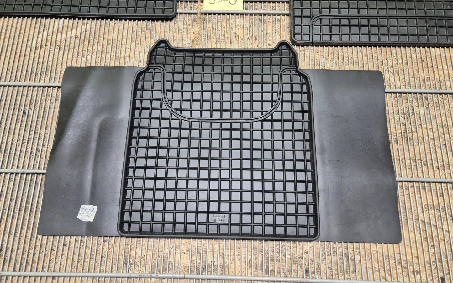 Mercedes-Benz G-Class W463 00-17 Rubber floor mats - floor mats