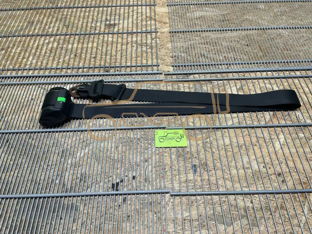 Mercedes-Benz G-Class W463 1993 Front Left Seat Belt