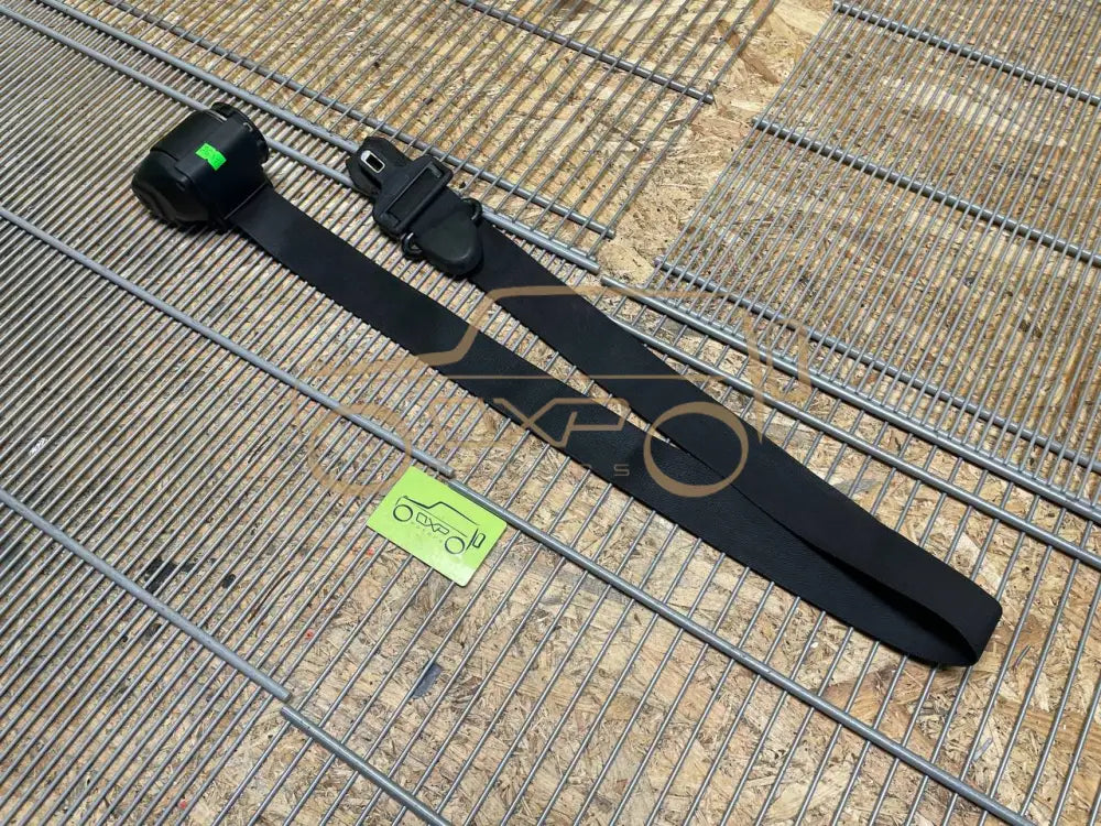 Mercedes-Benz G-Class W463 1993 Front Right Seat Belt