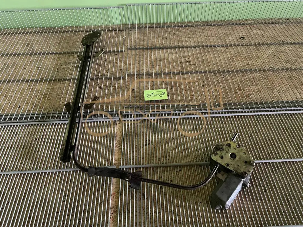 Mercedes-Benz G-Class W463 1999. Window Regulator