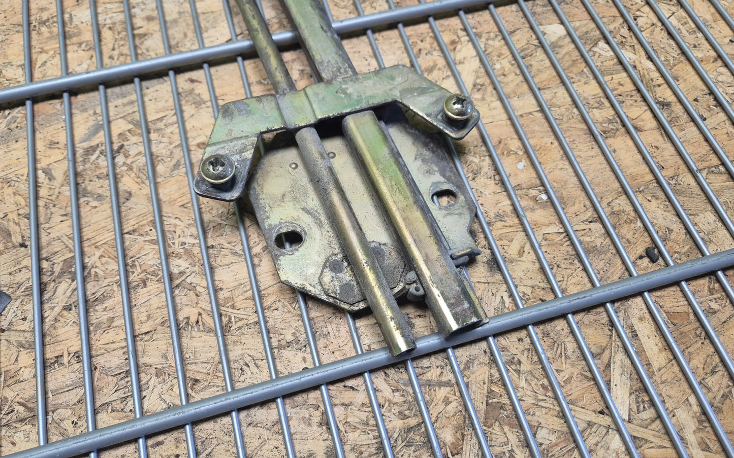 Mercedes-Benz G-Class W463 1999. Front Left Window Regulator - window regulator