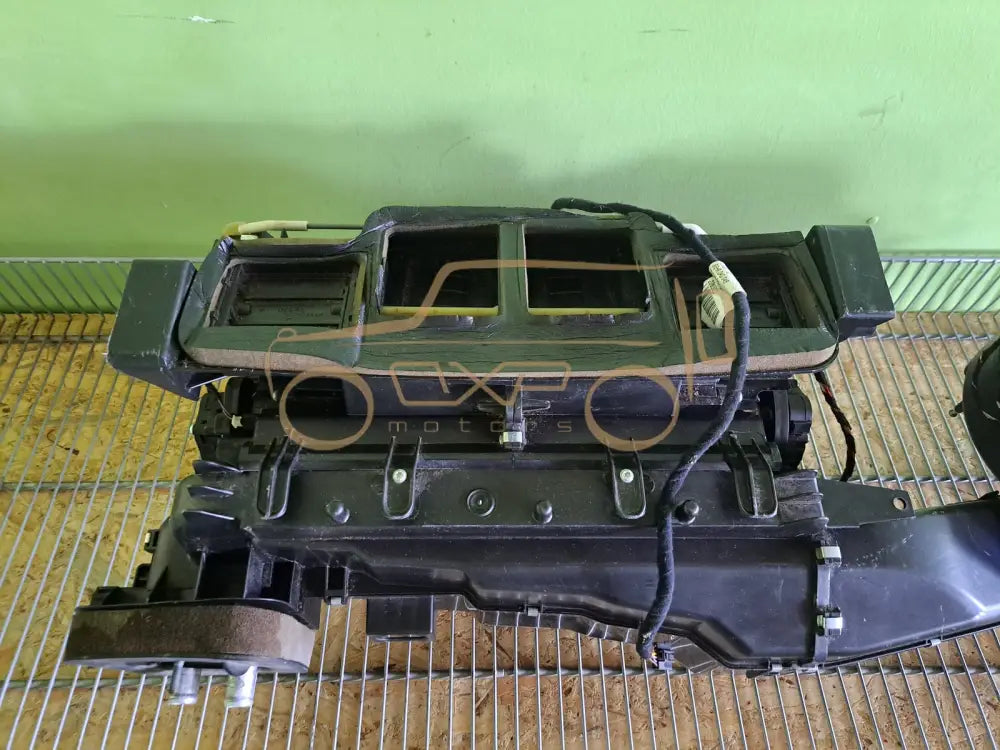Mercedes-Benz G-Class W463 2013 RHD Heater box
