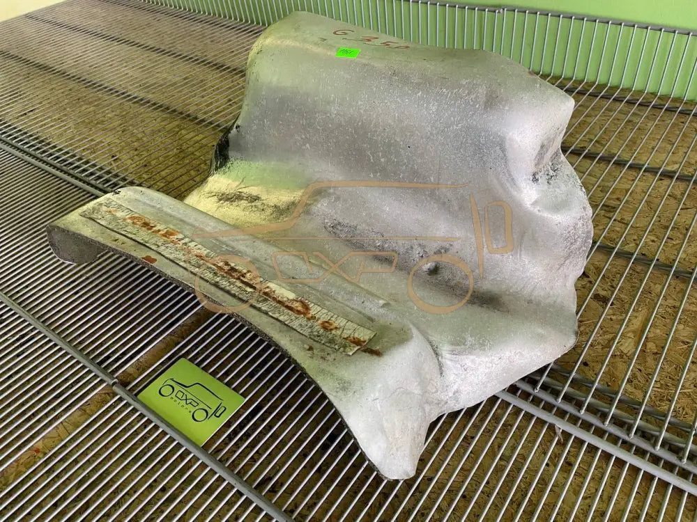 Mercedes-Benz G-Class W463 2013. Tunnel Insulation