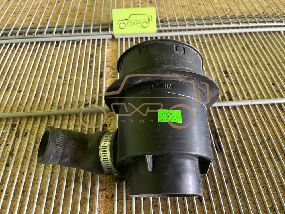 Mercedes-Benz G-Class W463 Air Cleaner